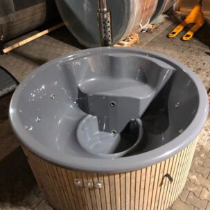 Badefass / Hot Tub 200cm GFK AKTION