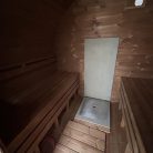 fasssauna-240m-x-220m-thermoholz-terrasse-vordach-06
