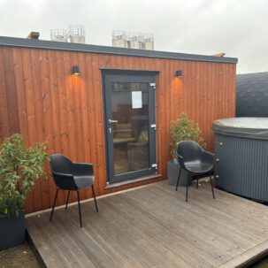 Mini Chalet 5.00m x 2.40m Bad Küche Schlafen 2 Personen